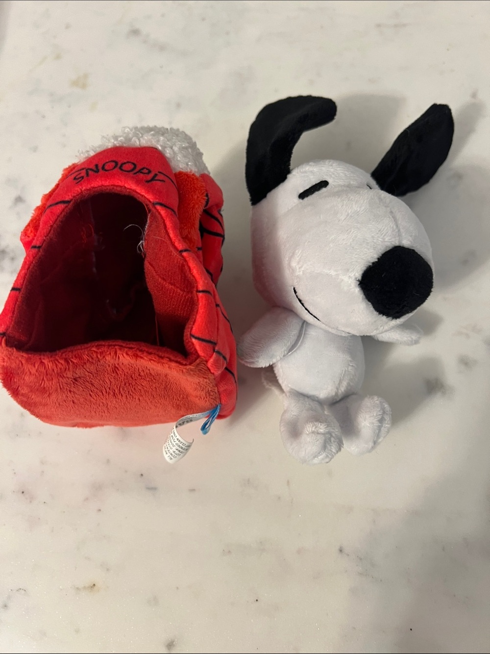 Peanuts Snoopy Plush with Red Doghouse